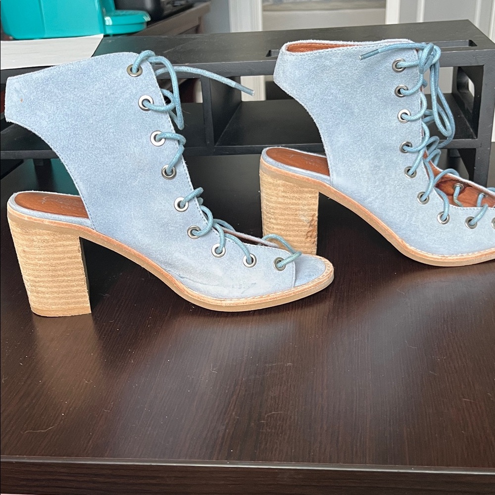 Suede Lace-Up Open-Toe Block Heel Sandals - Light Blue